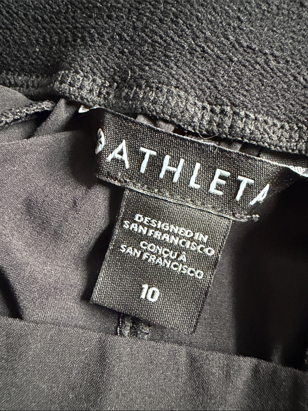 Athleta Wide-Leg, Zipper Pocket Lightweight Pants - Picture 3 of 5